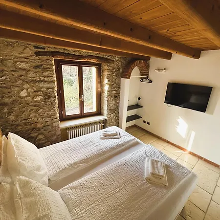 Castello Apartment *