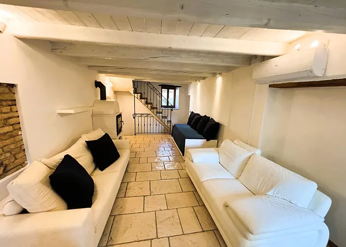 דירה Castello מאלצ'סינה