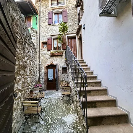 Castello *