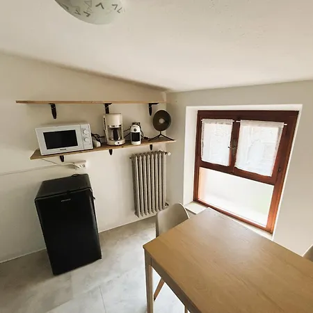 Castello Apartment *