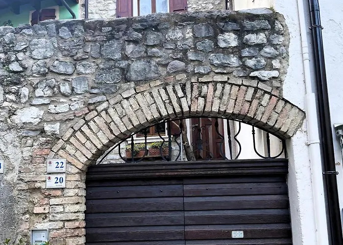 Апартаменты Castello Мальчезине